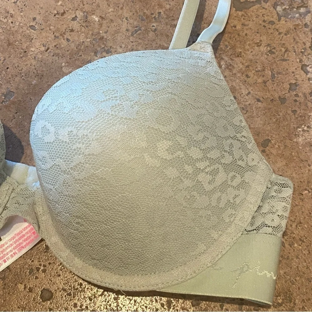 NWT~VICTORIA’S SECRET Light Green Lace Padded Everywhere Push-Up Bra Size 34C